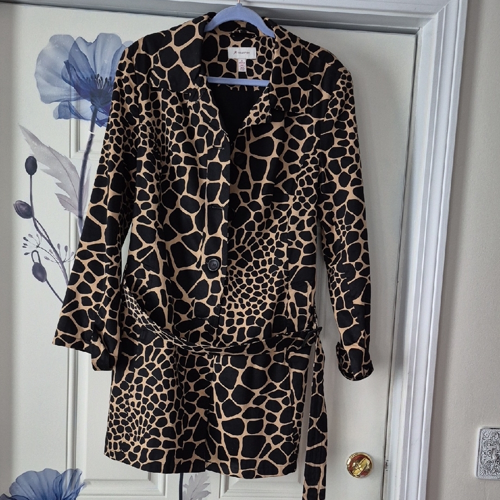 JM Collection Black and Tan Trench Coat